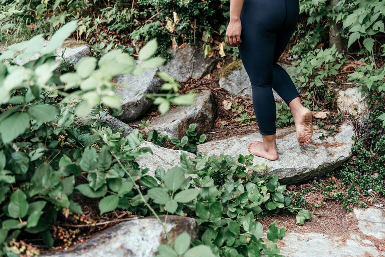 Beginner Guide to Mindful Walking: How to Get Started